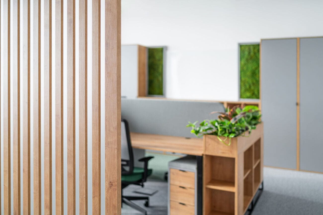 slatted partitions